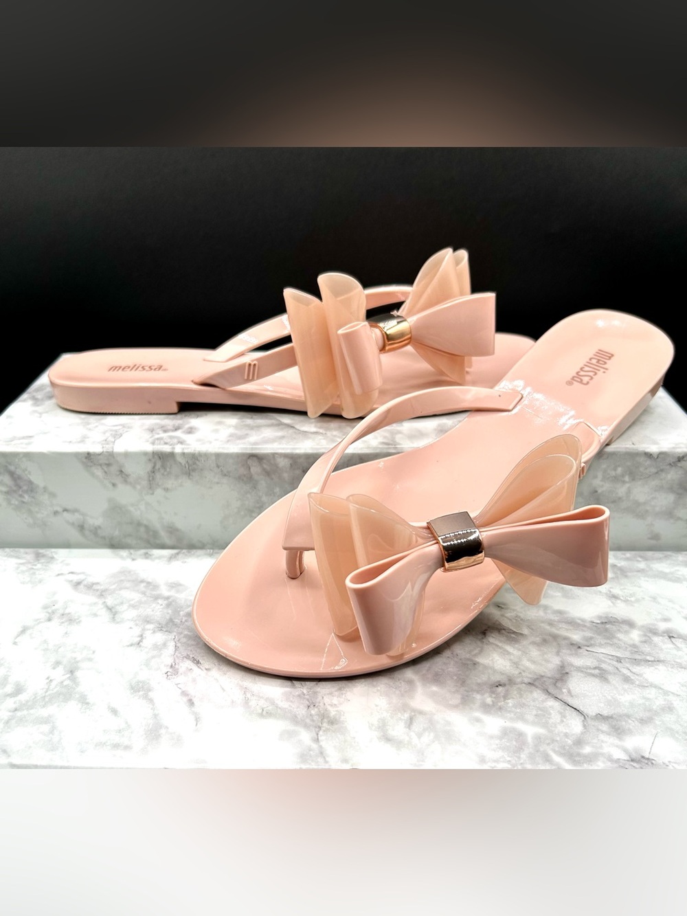 MELISSA  Harmonic Thong Flat Sandals in Light Pink. Size 7